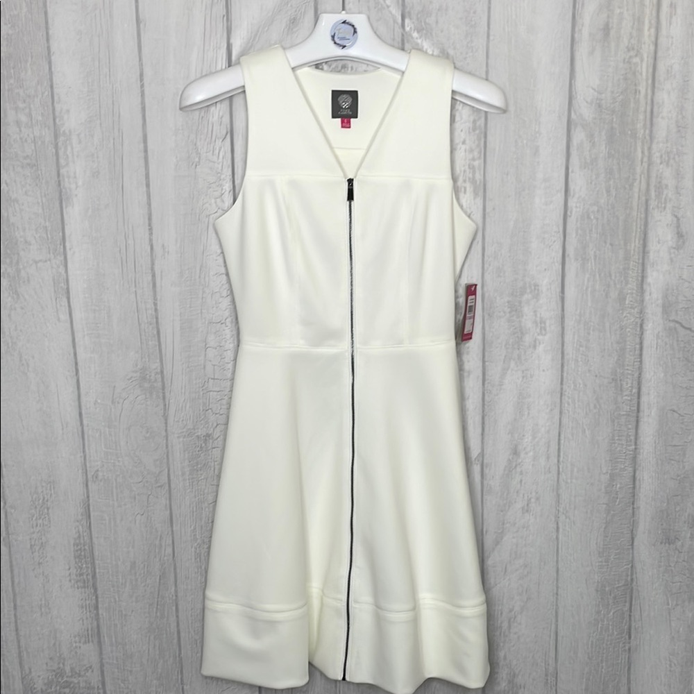 Vince Camuto Elegant White Sleeveless Dress.